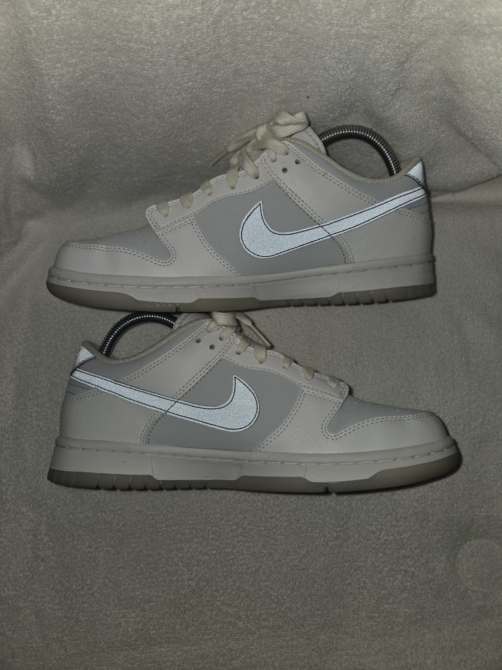 Dunk Low GS Reflective Swoosh White Grey FV0365-100, Sz US 7Y/8.5W Pre-Owned